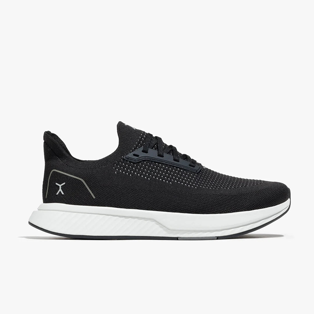 Adapt Runner - Black/White